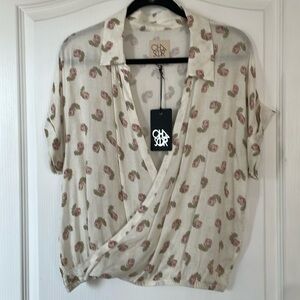 55. Chaser Anthropology white cross over Autumn Rose Blouse nwt 19ptp